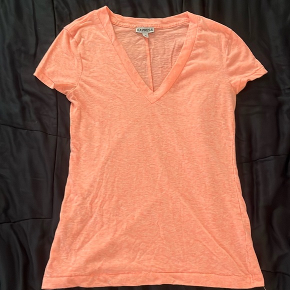 Express Tops - Express XS Pinkish Coral V-Neck Top (Fits Like Small) - Gently Worn